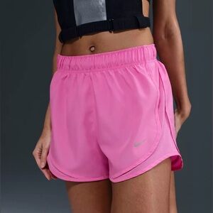 NWT NEW Nike Women’s High Waist Run Shorts Lined Pink XS